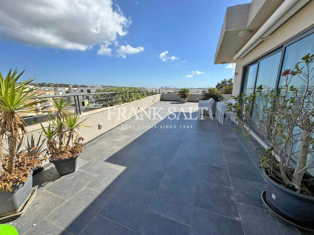 4 bedrooms Apartment in Lija, Malta No. 5123