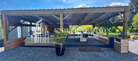 3 bedrooms House in Mexy, France No. 61869 20