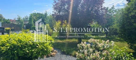 3 bedrooms House in Mexy, France No. 61869 19