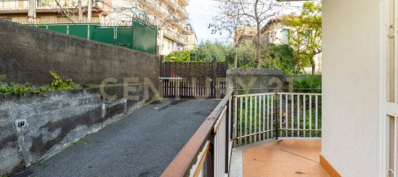 3 rooms Apartment in Catania, Italy No. 122719 10