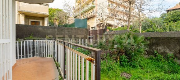 3 rooms Apartment in Catania, Italy No. 122719 7