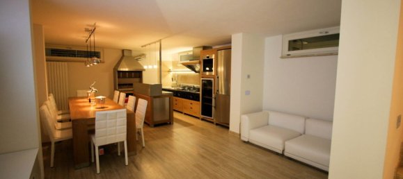 3 bedrooms Villa in Camaiore, Italy No. 223262 10