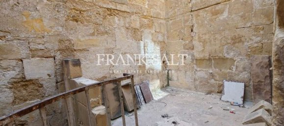 Adosado de 3 dormitorios en Birgu, Malta No. 1770 9