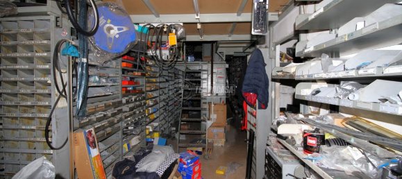 205m² Warehouse in Conversano, Italy No. 150096 16