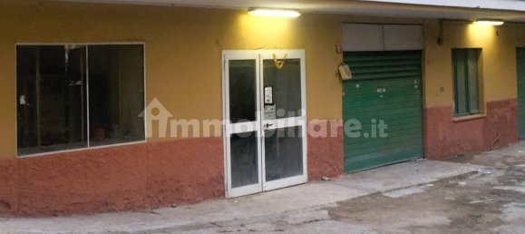 3 rooms Commercial property in Rome, Italy No. 375569 10