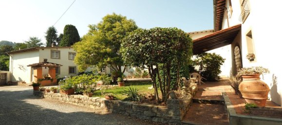 18 bedrooms Villa in Lucca, Italy No. 84540 8