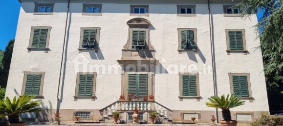 18 bedrooms Villa in Lucca, Italy No. 84540 2
