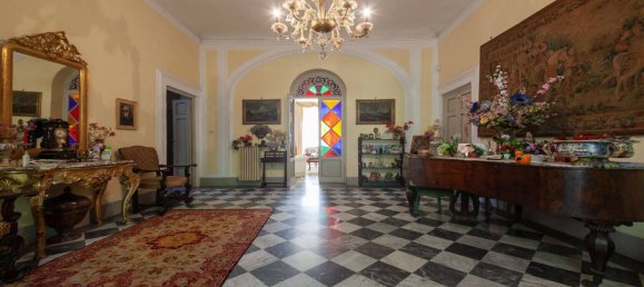 18 bedrooms Villa in Lucca, Italy No. 84540 11