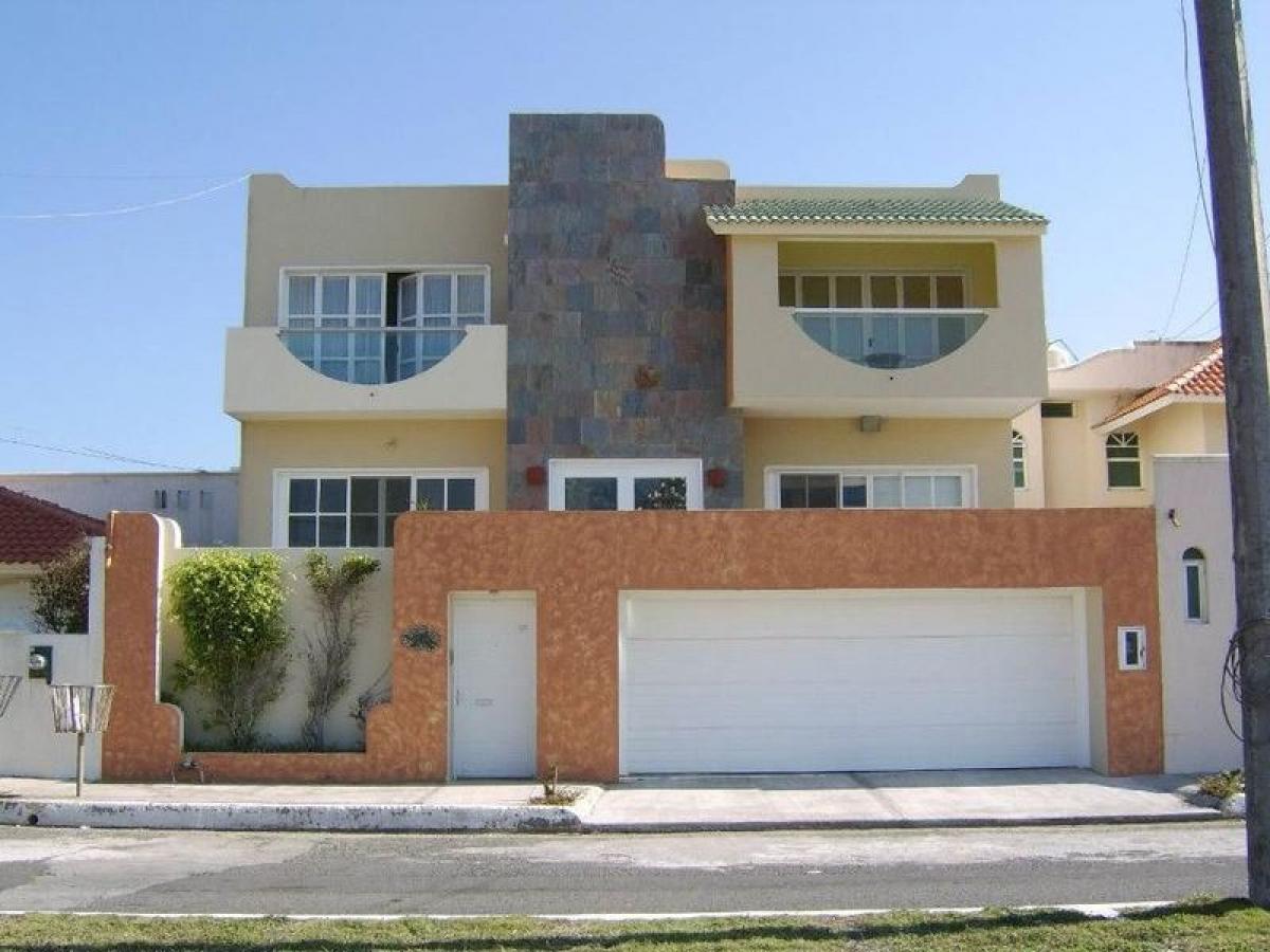 4 bedrooms House in Veracruz, Mexico No. 220210