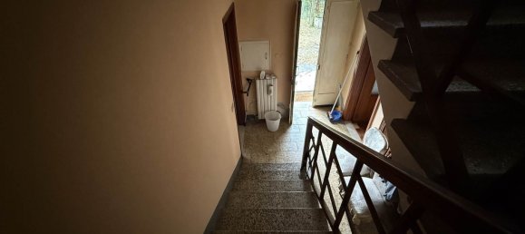 5 bedrooms House in Gremiasco, Italy No. 328935 17