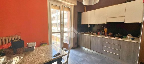 3 rooms Apartment in Novara, Italy No. 298800 5