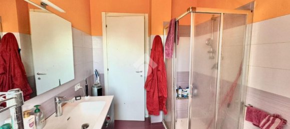 3 rooms Apartment in Novara, Italy No. 298800 18
