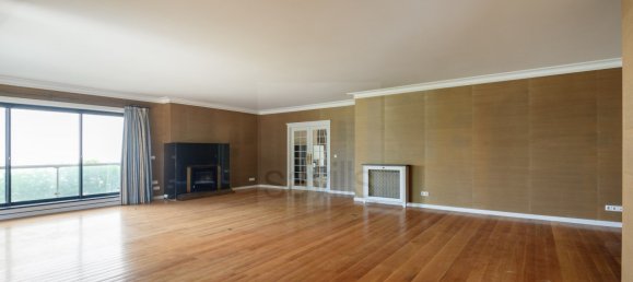 4 Schlafzimmer Wohnung in Porto, Portugal, Nr. 197383 3