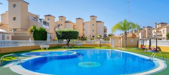 2 bedrooms Apartment in Cabo Roig, Spain No. 181781 3