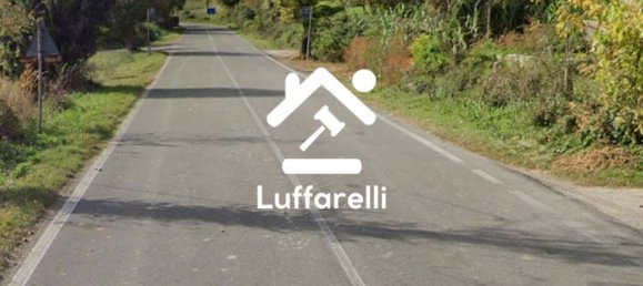 5 rooms Apartment in Latina, Italy No. 202818 9