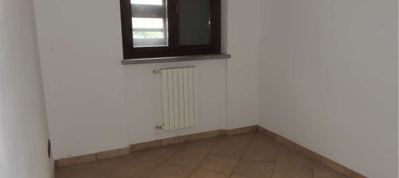 3غرفة شقة في Miradolo Terme, Italy رقم 205727 6