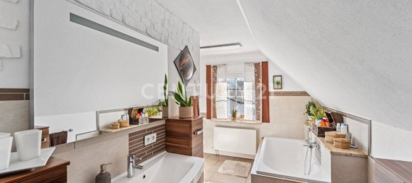 5 rooms House in Regensburg, Germany No. 51807 22