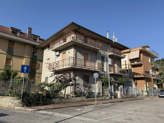 Apartamento de 2 dormitorios en Grottammare, Italy No. 266306