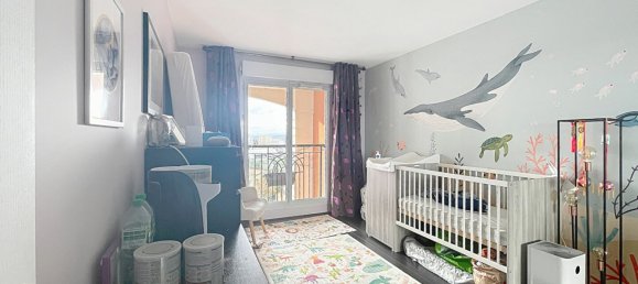 3 Schlafzimmer Doppelhaus in Courbevoie, France, Nr. 128917 12