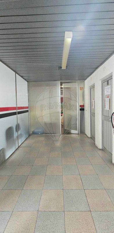 60m² Commercial property in Almada, Portugal No. 41747