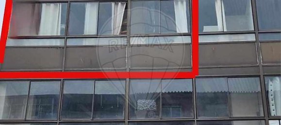 60m² Commercial property in Almada, Portugal No. 41747 5