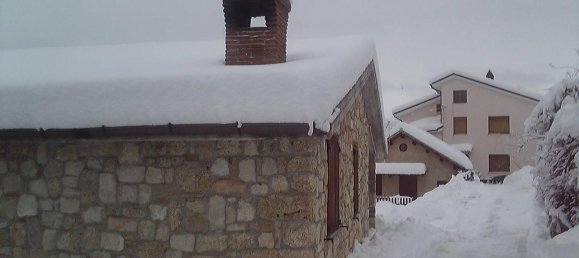 4 rooms House in Montemonaco, Italy No. 151084 19