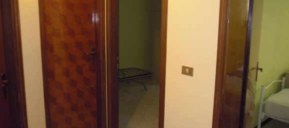 4 rooms House in Montemonaco, Italy No. 151084 16