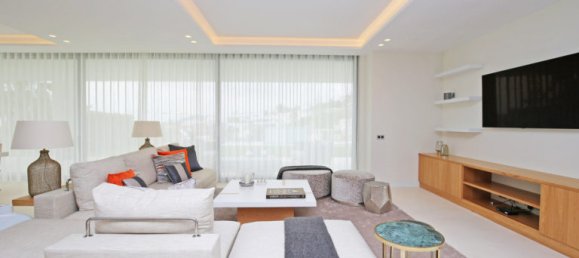 5 bedrooms Villa in Malaga, Spain No. 119441 26