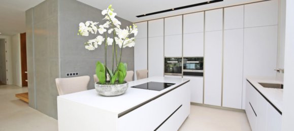 5 bedrooms Villa in Malaga, Spain No. 119441 29