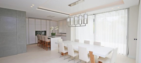 5 bedrooms Villa in Malaga, Spain No. 119441 28