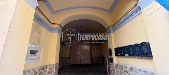 2 rooms Commercial property in Naples, Italy No. 264757 2