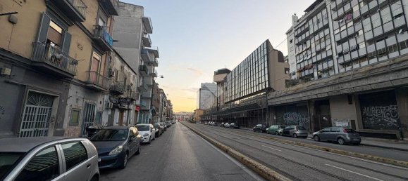 3 bedrooms Apartment in Naples, Italy No. 273374 6