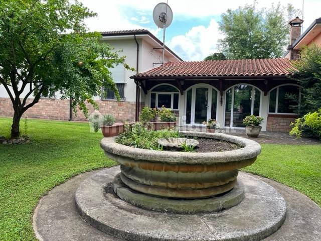 4 Schlafzimmer Villa in Venice, Italy, Nr. 225989