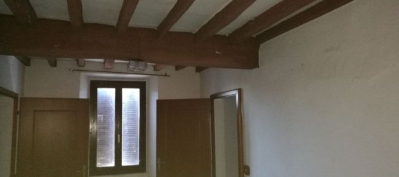 8 rooms House in San Giovanni in Croce, Italy No. 86041 5