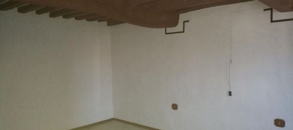8 rooms House in San Giovanni in Croce, Italy No. 86041 13