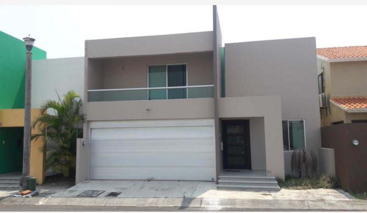 Casa de 3 dormitorios en Veracruz, Mexico No. 213655