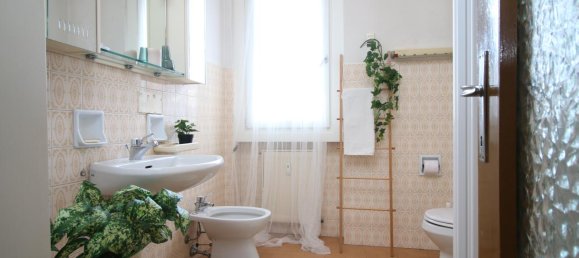 3 rooms Apartment in Como, Italy No. 12803 14