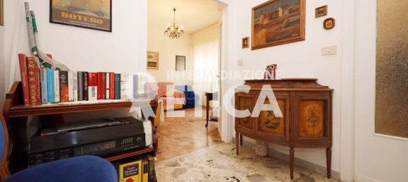 2 Schlafzimmer Penthouse in Pomezia, Italy, Nr. 273879 41