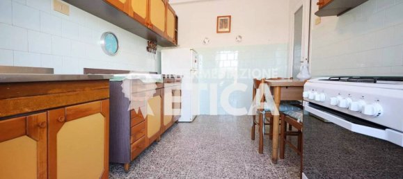 2 Schlafzimmer Penthouse in Pomezia, Italy, Nr. 273879 21