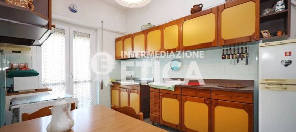 2 Schlafzimmer Penthouse in Pomezia, Italy, Nr. 273879 16