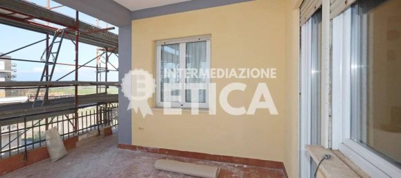 2 Schlafzimmer Penthouse in Pomezia, Italy, Nr. 273879 13