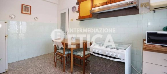 2 Schlafzimmer Penthouse in Pomezia, Italy, Nr. 273879 18