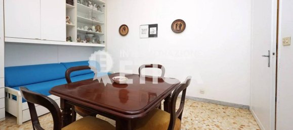 2 Schlafzimmer Penthouse in Pomezia, Italy, Nr. 273879 34