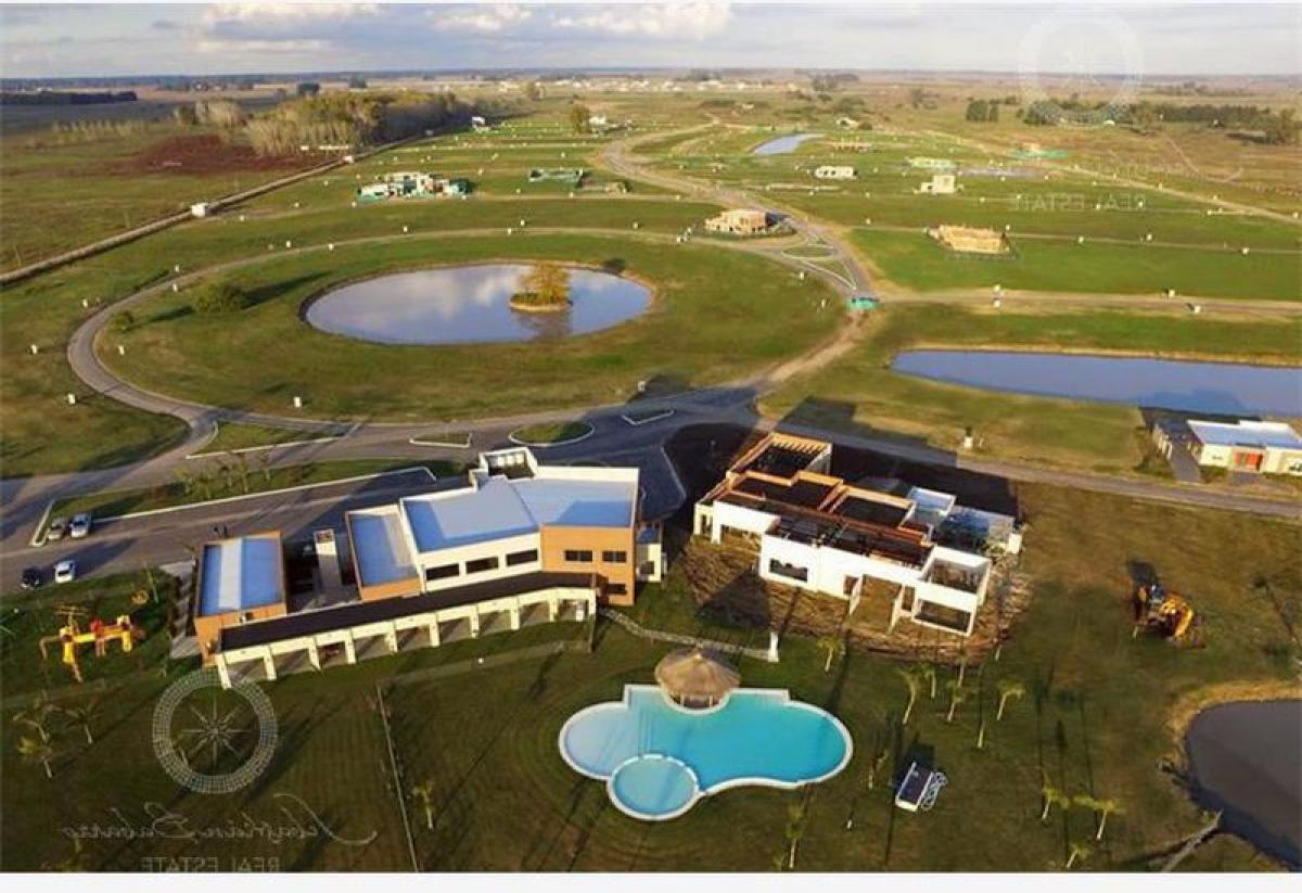  Land in Esteban Echeverria, Argentina No. 42035