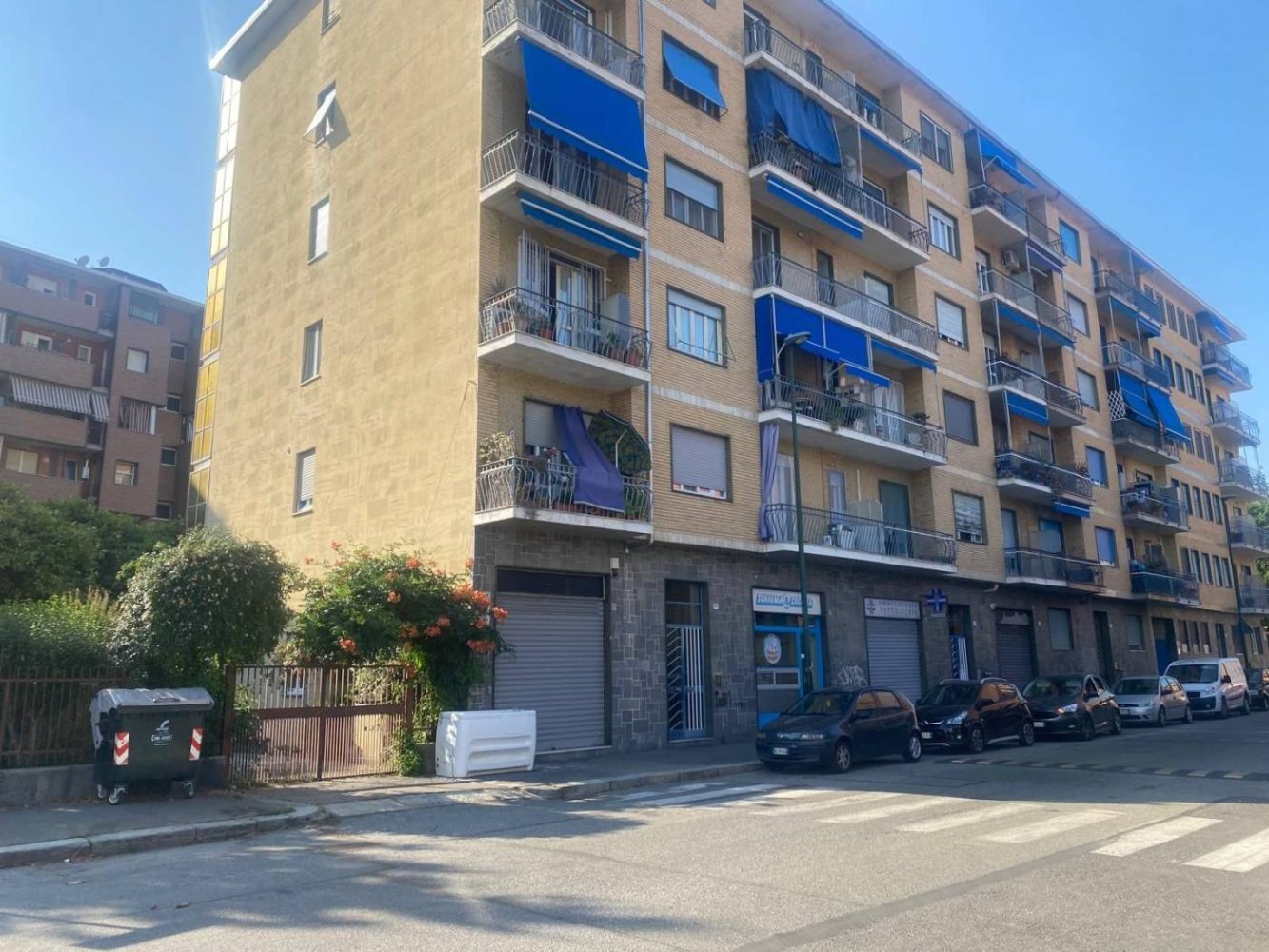 3 bedrooms Apartment in Turin, Italy No. 350197