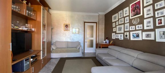 3 bedrooms Apartment in Turin, Italy No. 350197 20