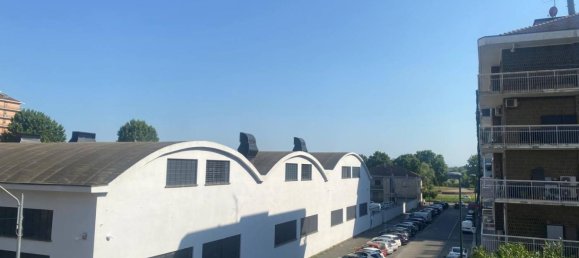 3 bedrooms Apartment in Turin, Italy No. 350197 5