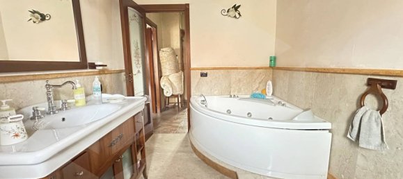 5 rooms Duplex in Giugliano in Campania, Italy No. 29389 33