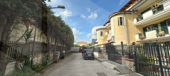5 rooms Duplex in Giugliano in Campania, Italy No. 29389 3