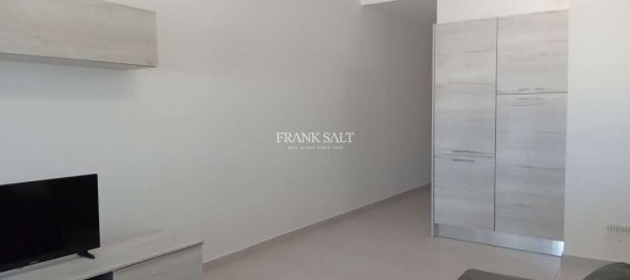 3 chambres Appartement à Victoria, Malta No. 6009 9